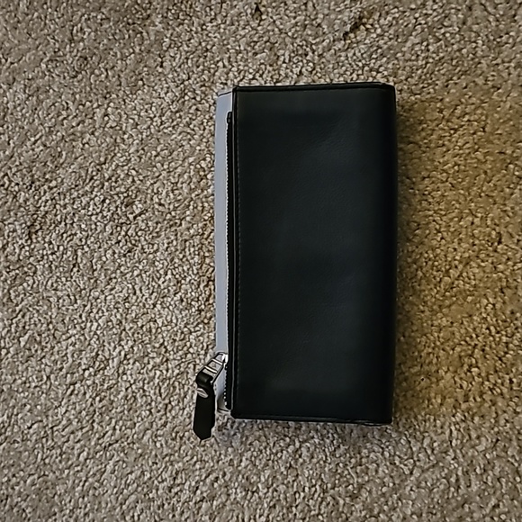 Fossil Wallet - Picture 2 of 3